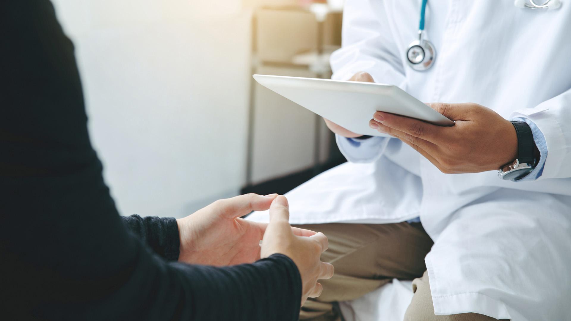 Overcoming adherence barriers in opioid use disorder (OUD) treatment